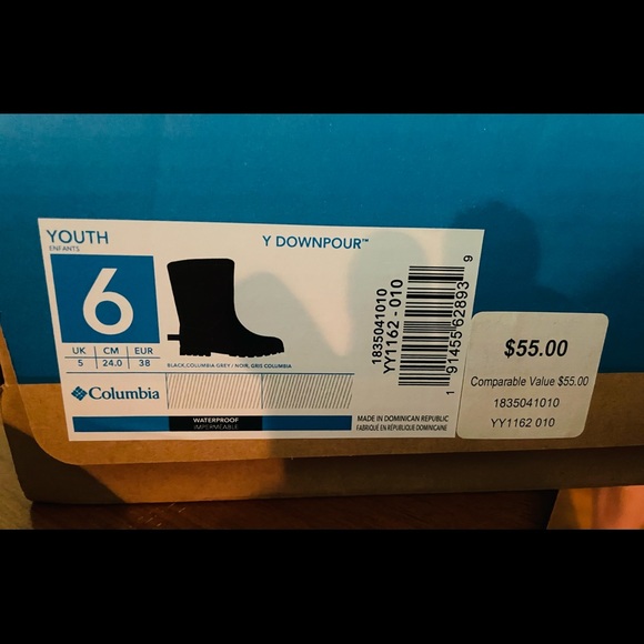 New Columbia Girl’s Black Rain Boots (Downpour) in Box (Youth Size 6) - Picture 4 of 4